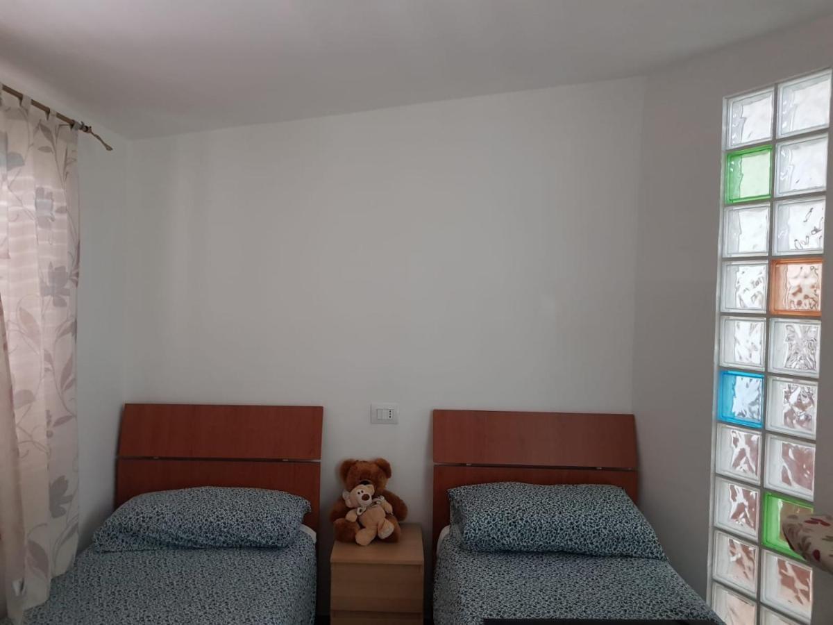 Ariosto Apartment มอนดราโกเน ภายนอก รูปภาพ